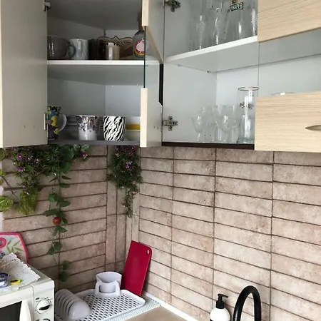 Maleva Iidla Apartment *